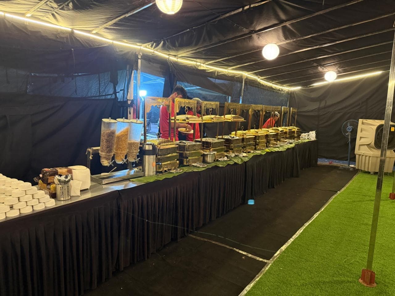 Full Buffet Line